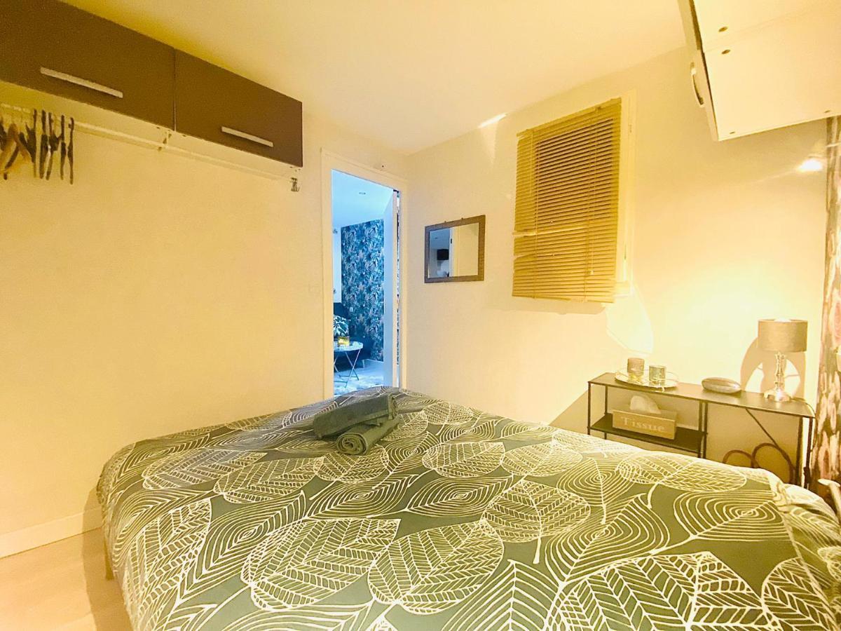 Appartement Proche Mer Avec Piscine Et Parking Fleury  Esterno foto